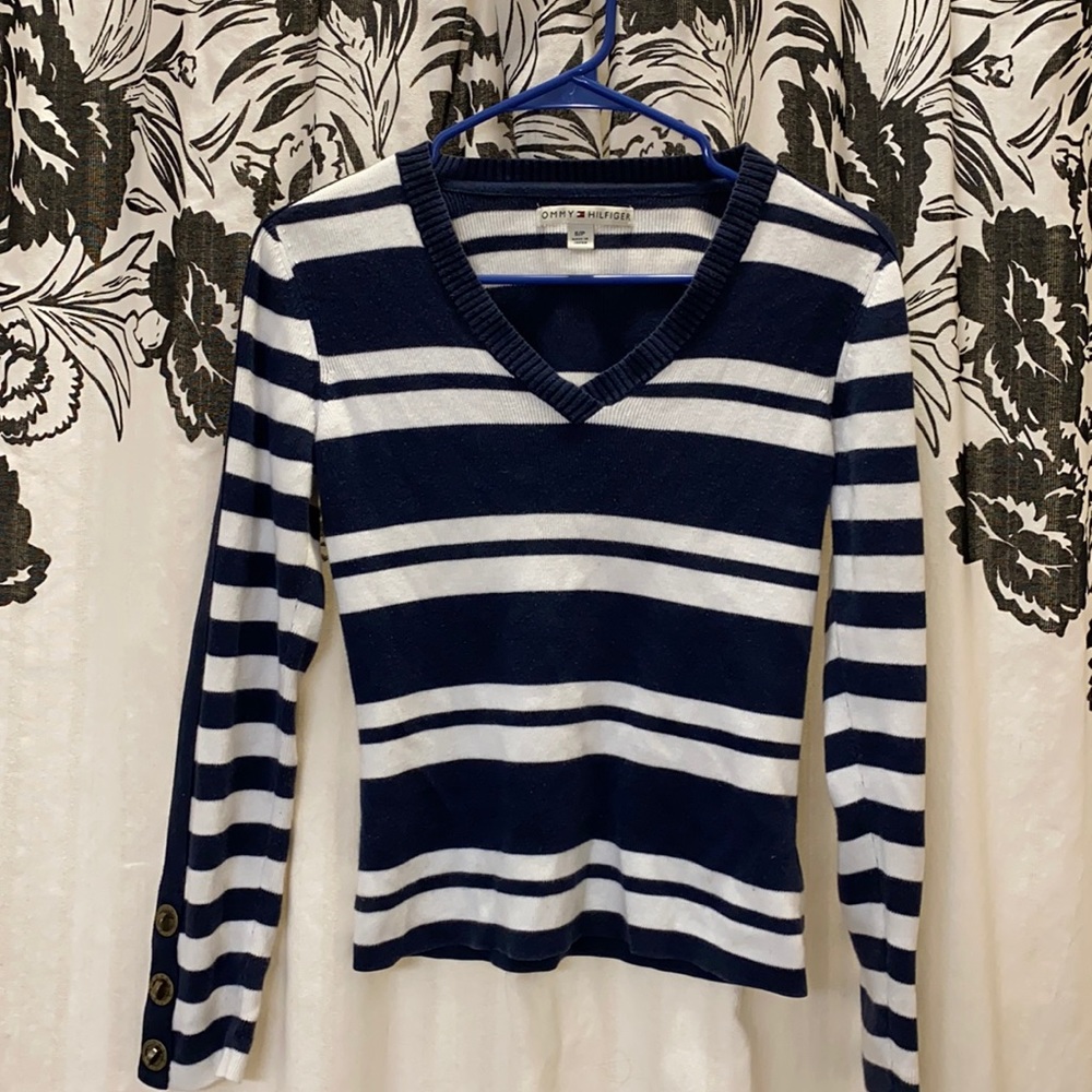 Tommy Hilfiger navy blue & white long sleeve w clasp button and stripes - v neck